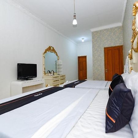 Guest House Gethsemane ซาลาตีกา ภายนอก รูปภาพ